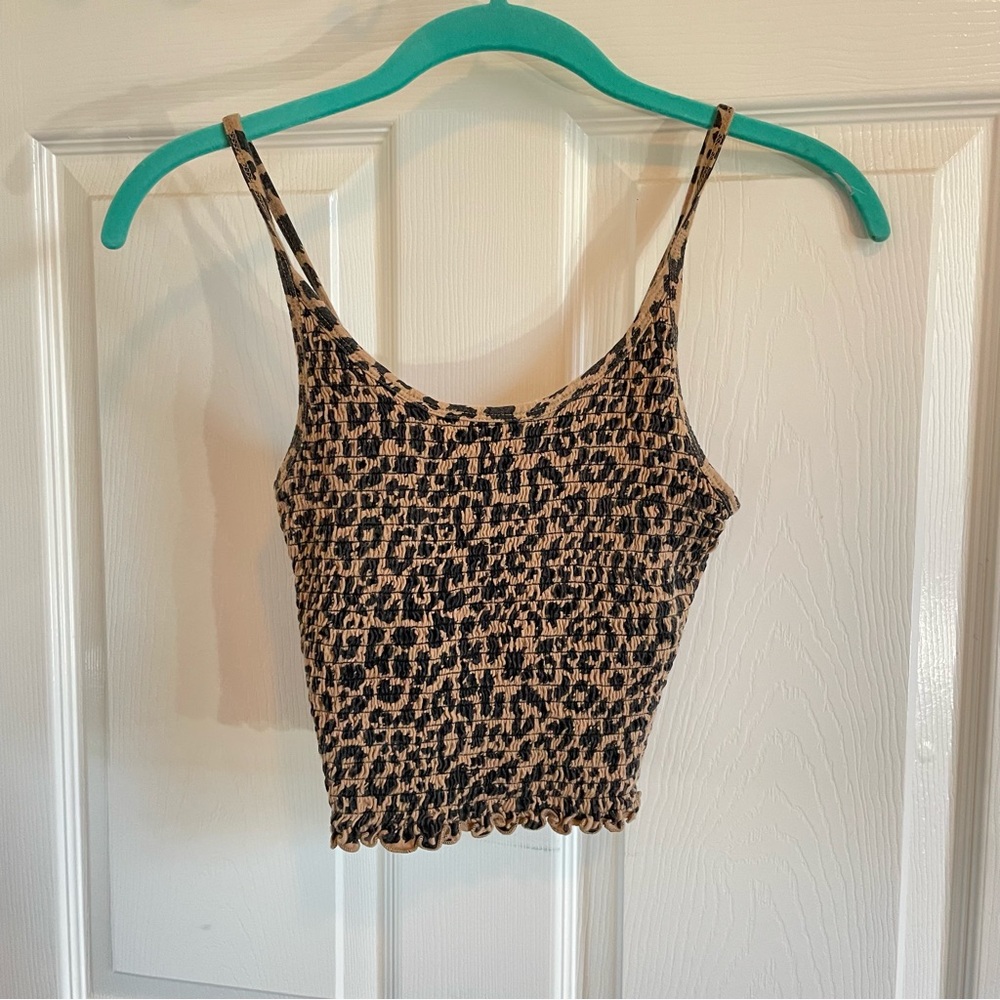 Hollister leopard print cropped tank top